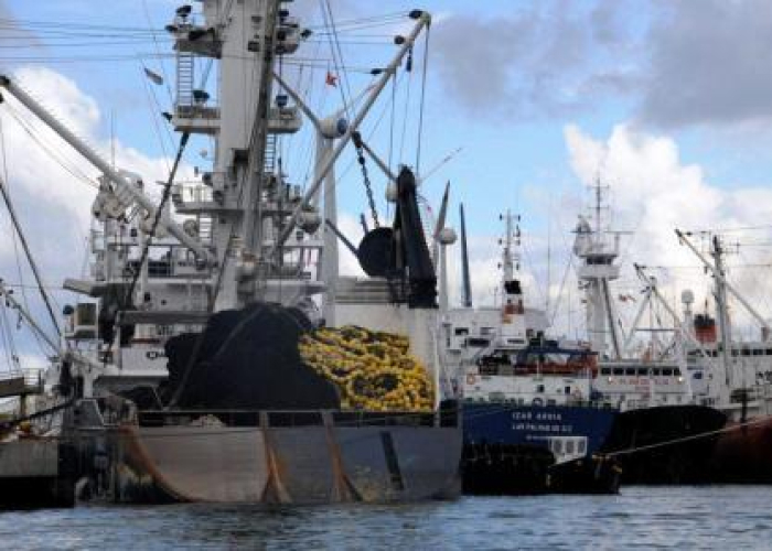 Front cover for Seychelles sets a good example for fisheries governance in Africa