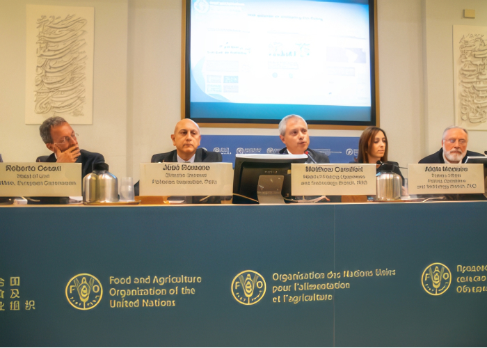 Front cover for Public version of the FAO Global Record of Fishing Vessels Information System is launched