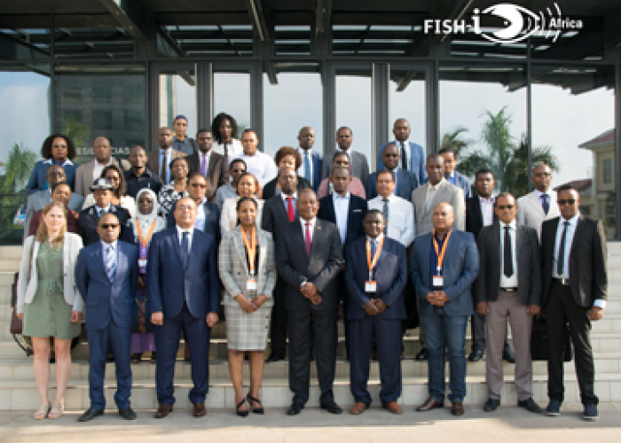 Front cover for FISH-i Africa meet to develop a unified response to illegal fishing in the Western Indian Ocean