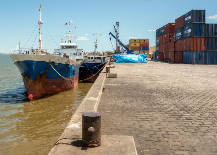 Front cover for Port State Measures to Stop Illegal Fishing capacity needs assessment: Madagascar